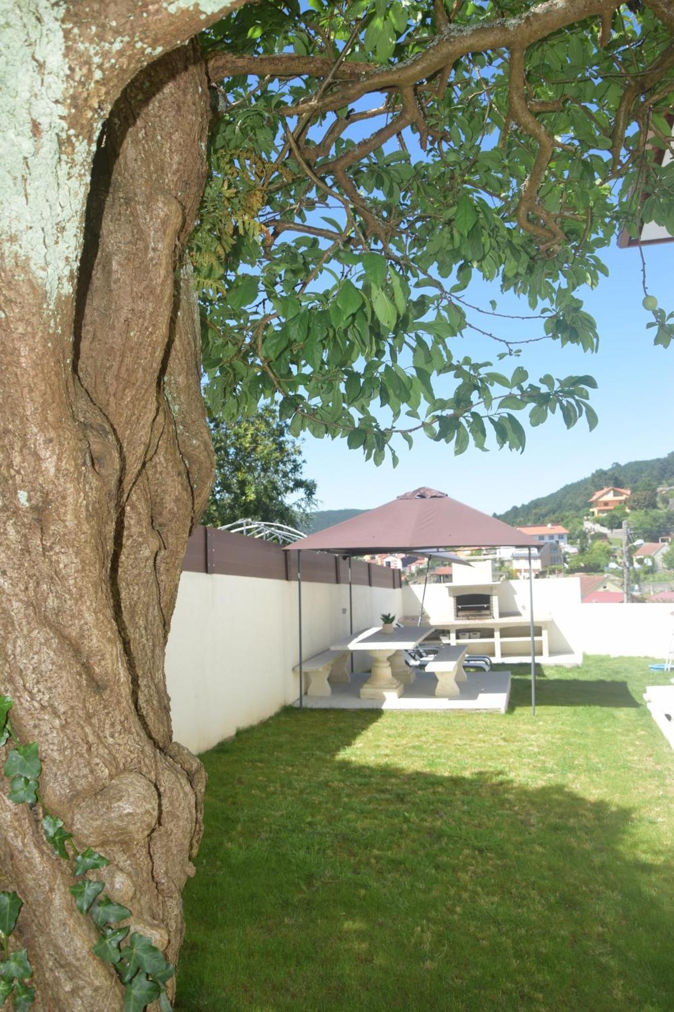 Villa Casa En Chapela, Con Vistas A La Ria De Vigo Exterior foto